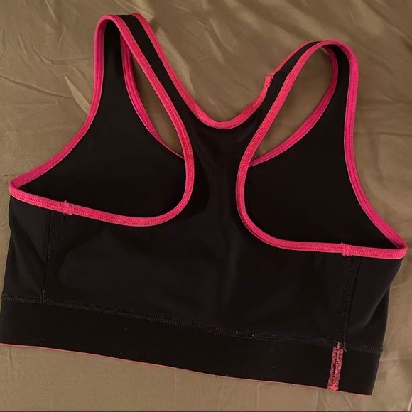 💥Under Armour Sports Bra - Picture 3 of 5